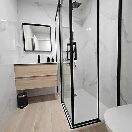 R2R - Moderno Y Amplio Apartamento - 1A102 Gijón