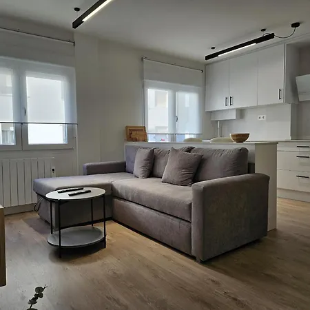 R2R - Moderno Y Amplio Apartamento - 1A102 Gijón